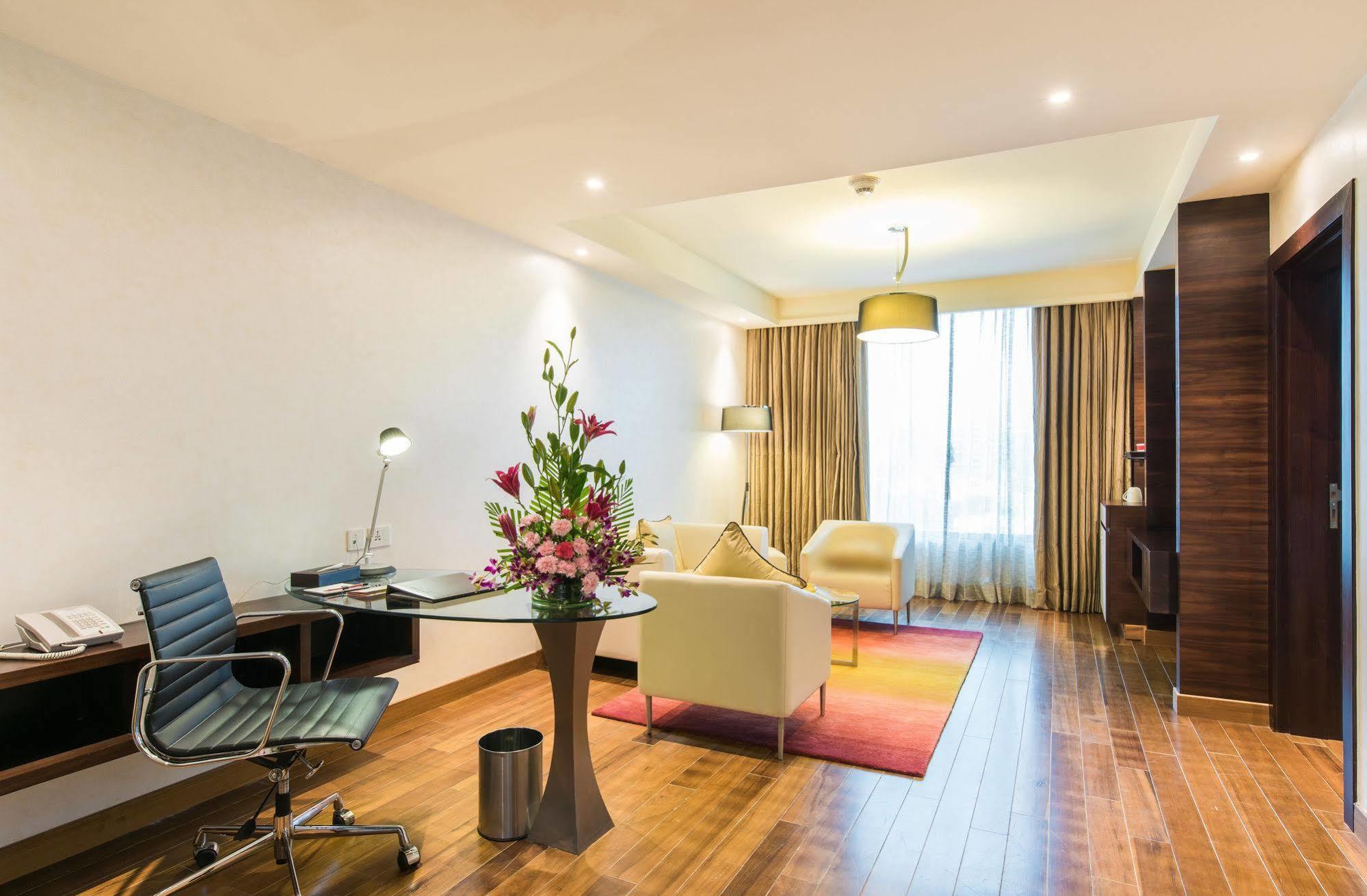Howard Johnson By Wyndham, Hebbal, Bengaluru Kültér fotó